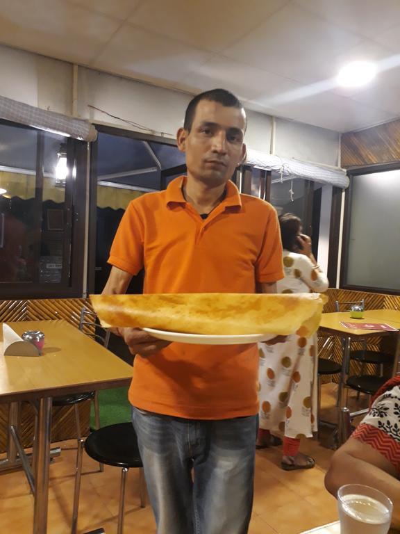 Hotel Sukhsadan Дехрадун Екстериор снимка
